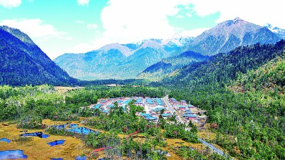 「奋进新征程建功新时代·非凡十年」*藏西**：高质量发展前程似锦