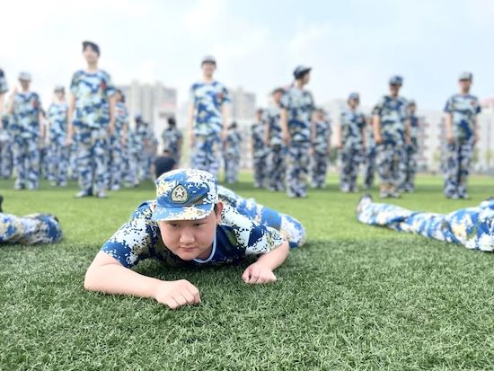 国防教育学习报道,国防教育凝聚起强大的力量