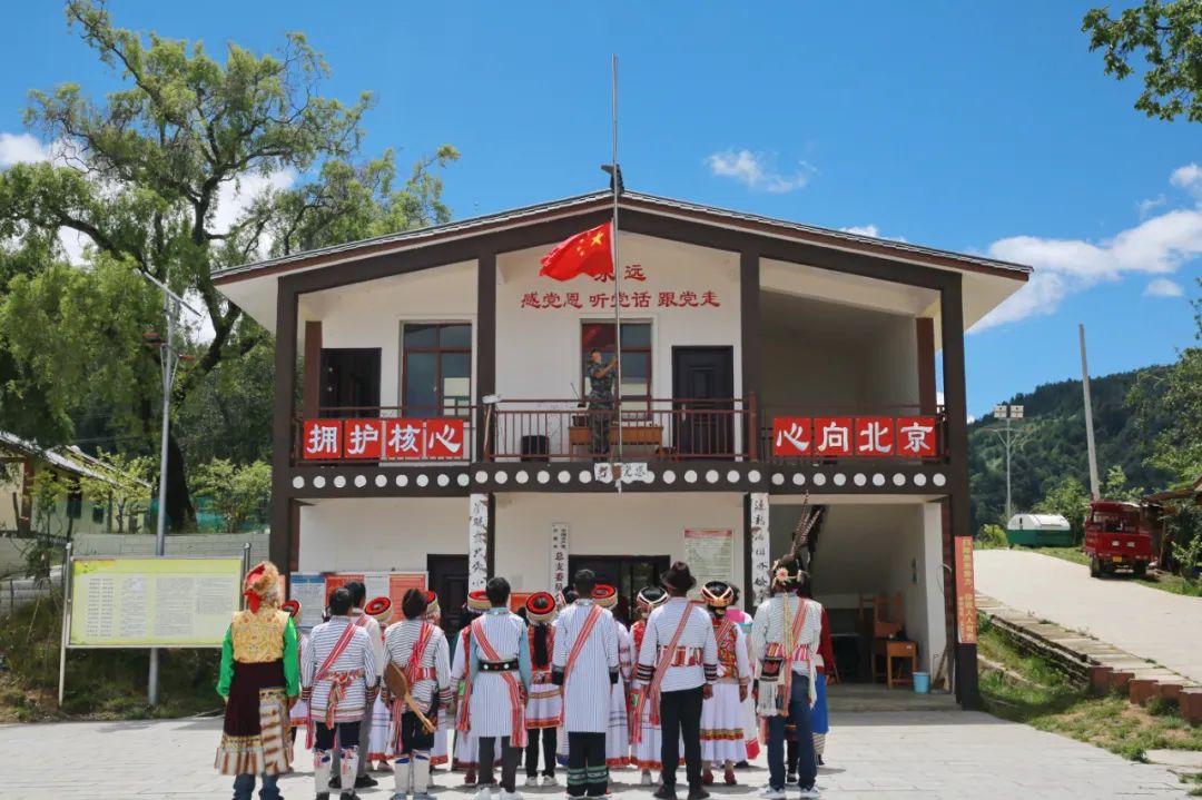 我们都是一家人快乐版,我们都是一家人相亲相爱