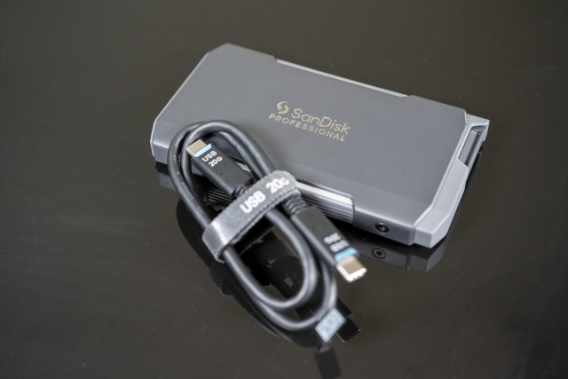 闪迪大师固态硬盘评测,闪迪大师极客移动固态硬盘测评