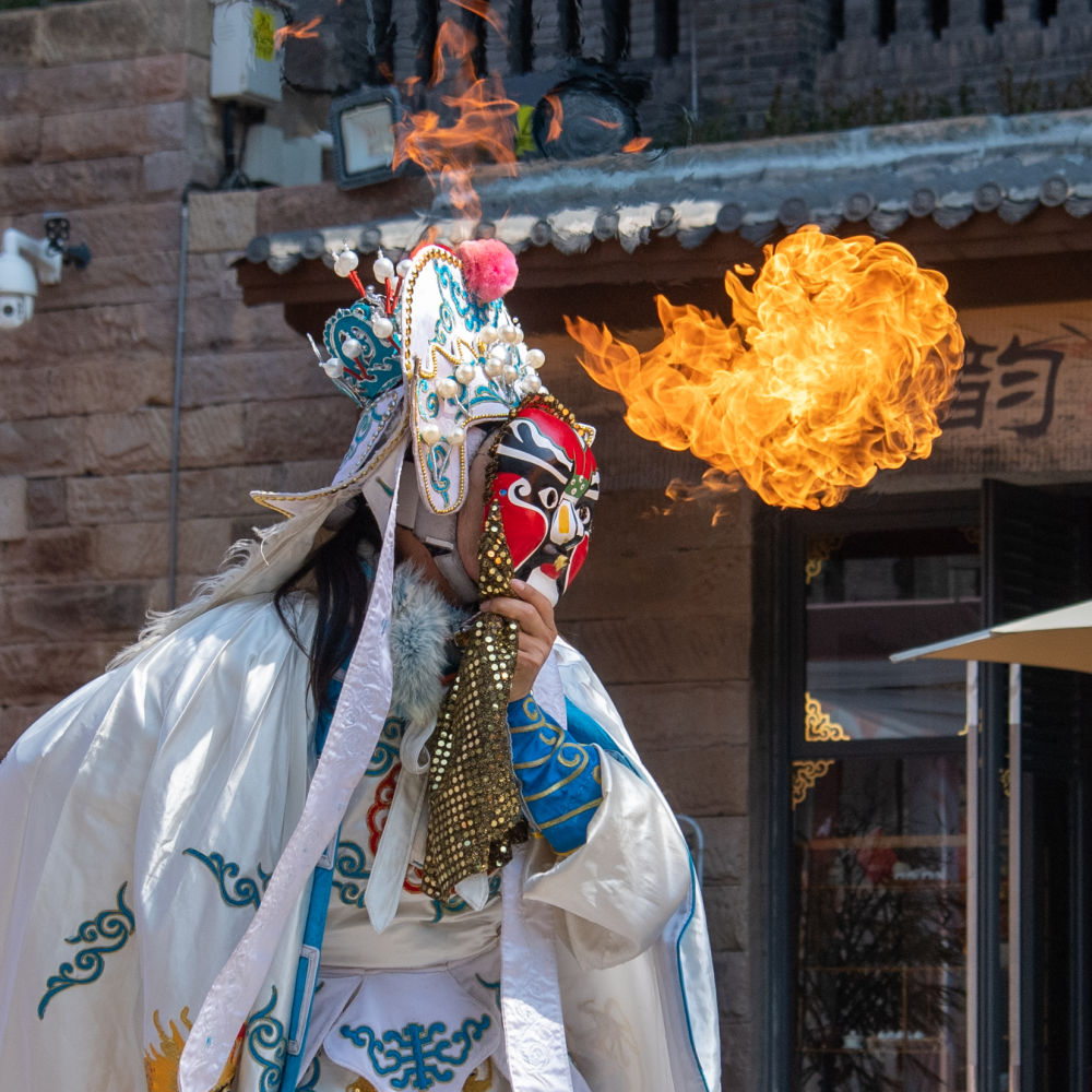 新华全媒+｜国庆长假里的“国潮国风”