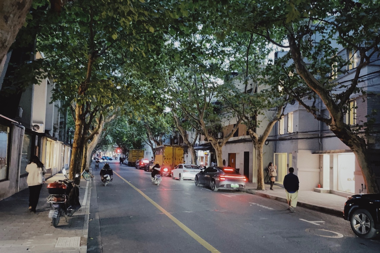 上海小店故事｜在“巨富长”改老房子，时髦劲回来了