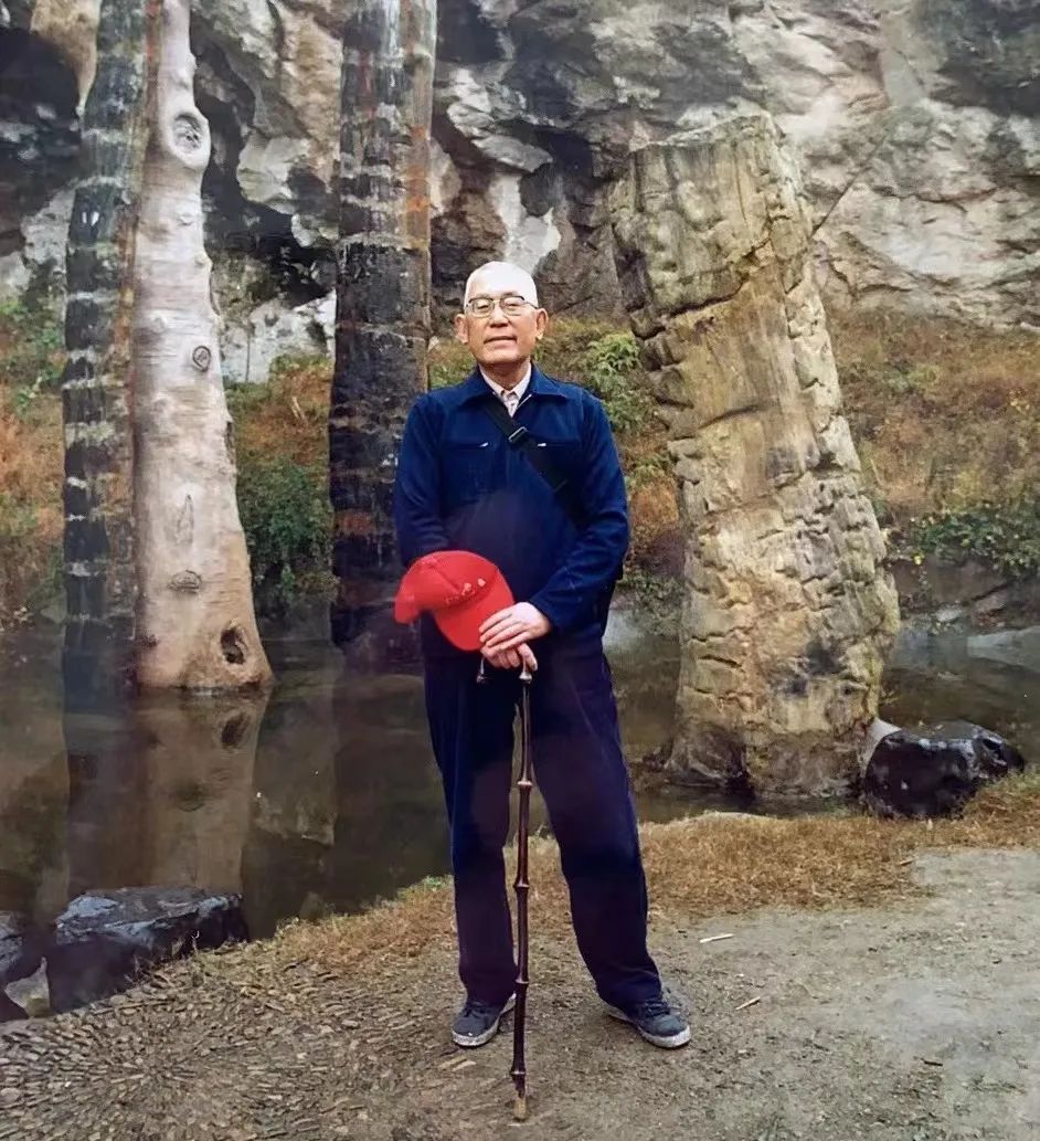 百岁丁光生：研出一种药，办过一份刊