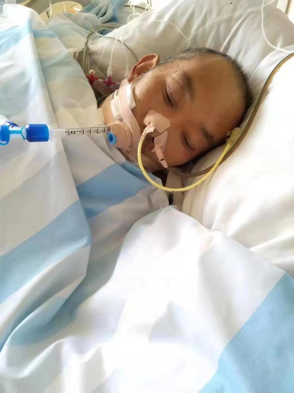 请大家帮帮这个可怜的家庭,家人得了渐冻症你们怎样面对