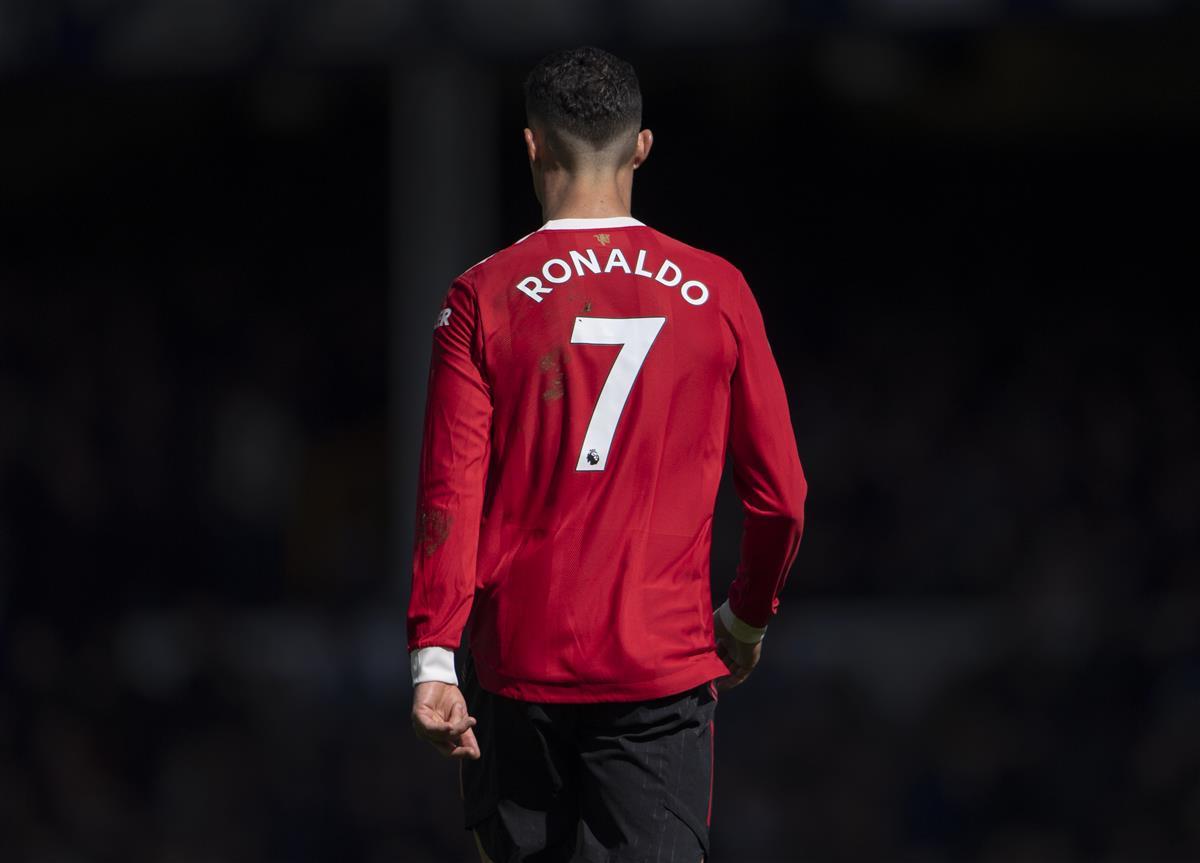 曼联宣布c罗离队文章,曼联宣布c罗离队