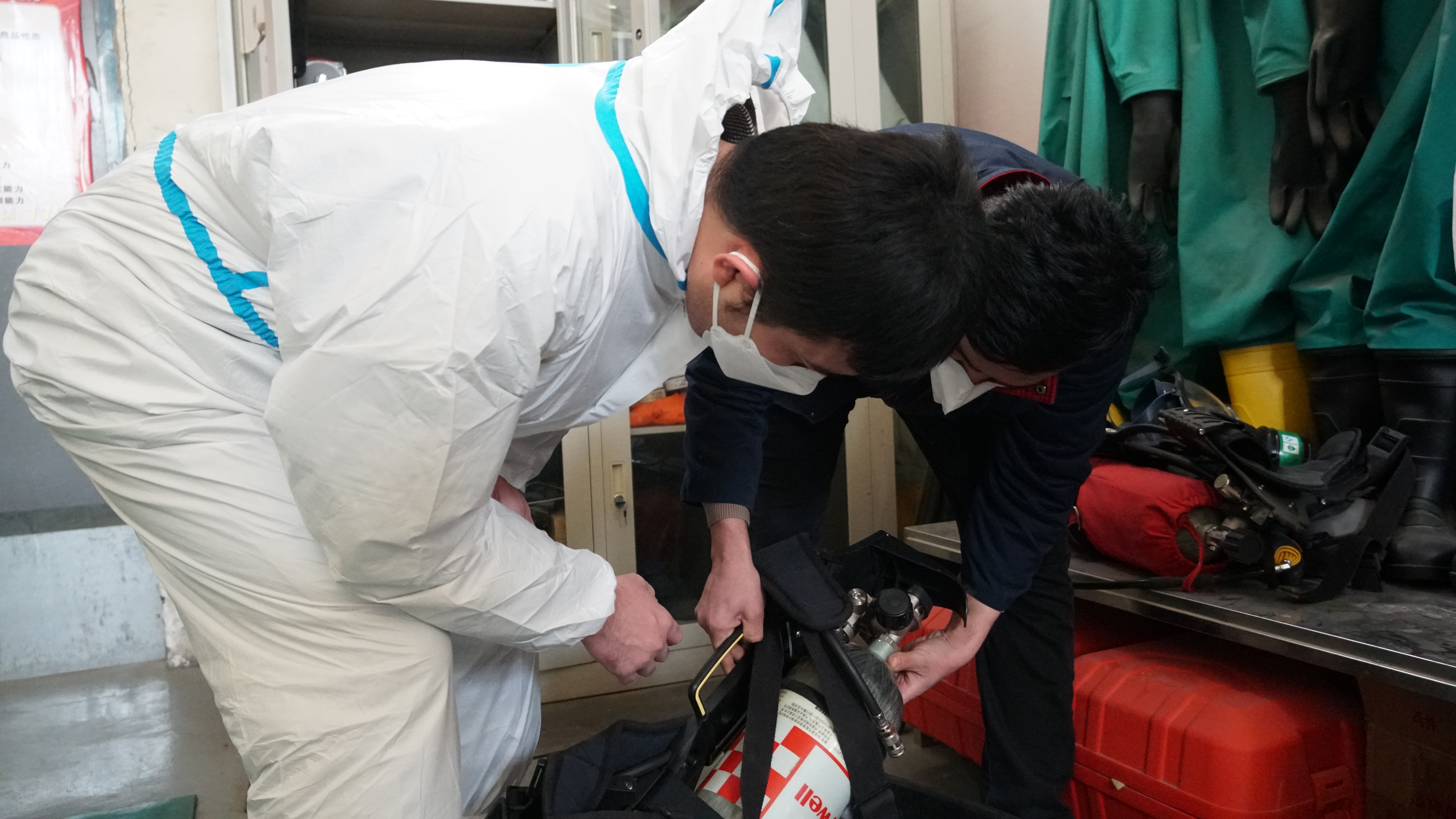 全面开展危化品安全隐患排查,开展危化品企业冬季安全专项检查