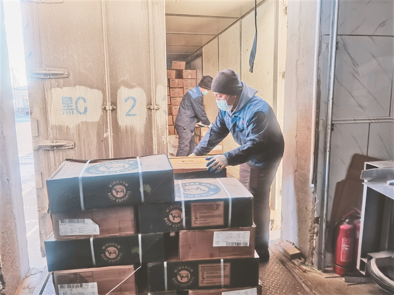 抓生产忙订单勃利企业打响年终收*战官**