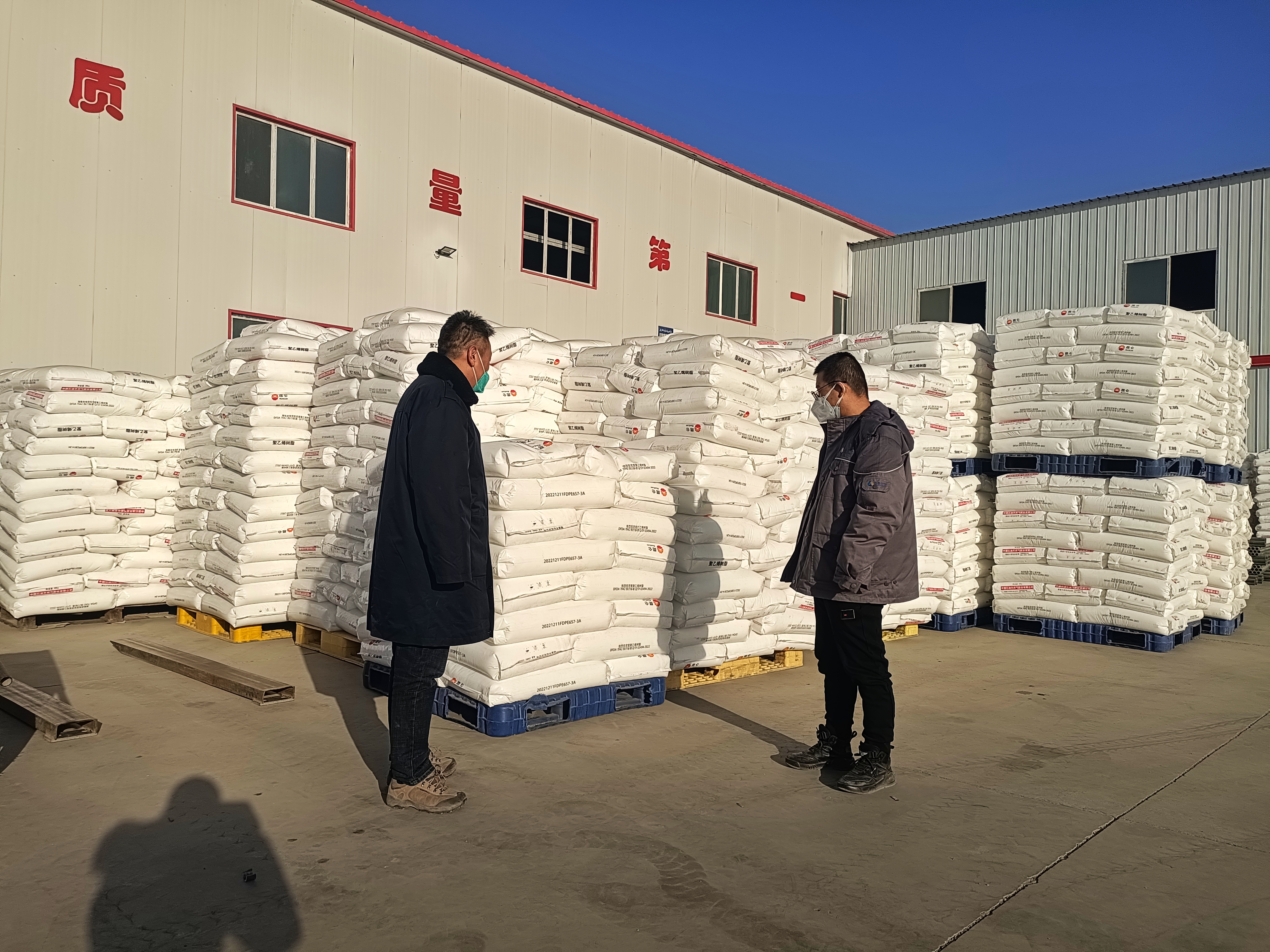 库尔勒滴灌带拉环三通厂家,库尔勒祥润滴灌带加工厂