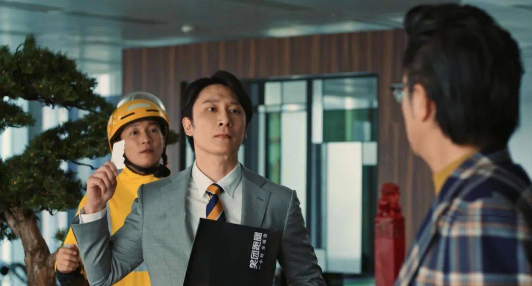 沙雕外壳温暖内核，美团跑腿「跑」进了谁的心里