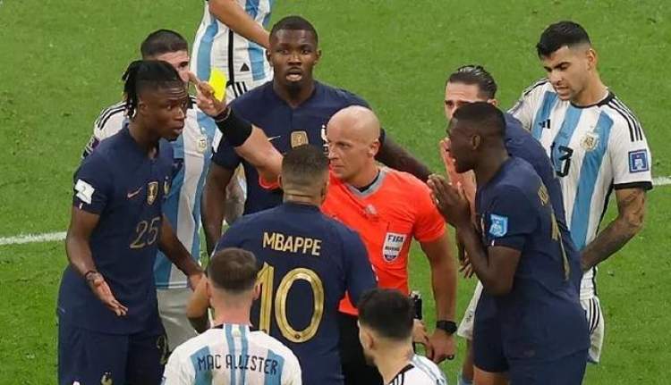 梅西点球未进球迷鼓励,梅西世界杯加时赛进球视频