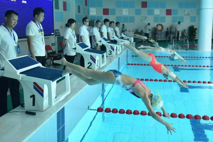 奋楫扬帆新征程勇毅笃行写华章,奋楫新征程