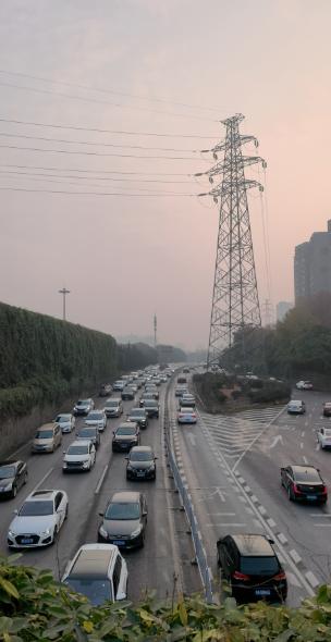 长沙迎节前晚高峰,长沙迎来节前晚高峰