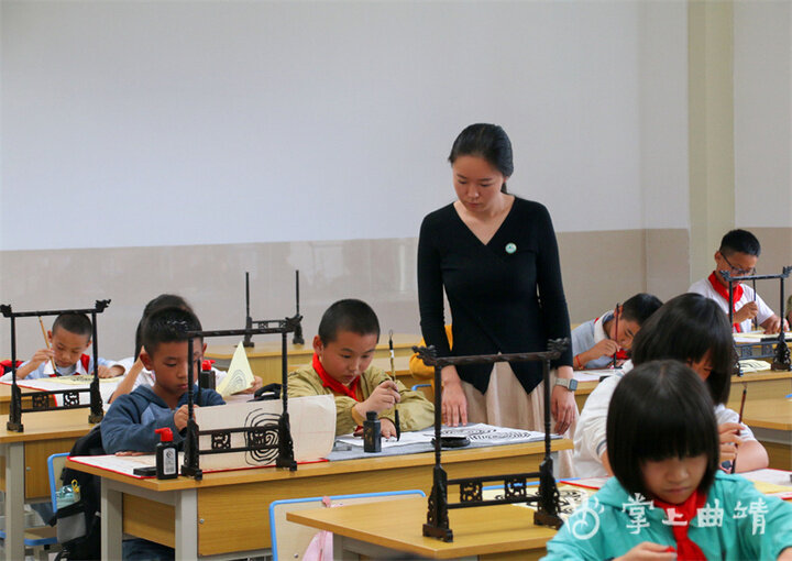 阳光少年朝气蓬勃——记曲靖师院附属小学阳光教育