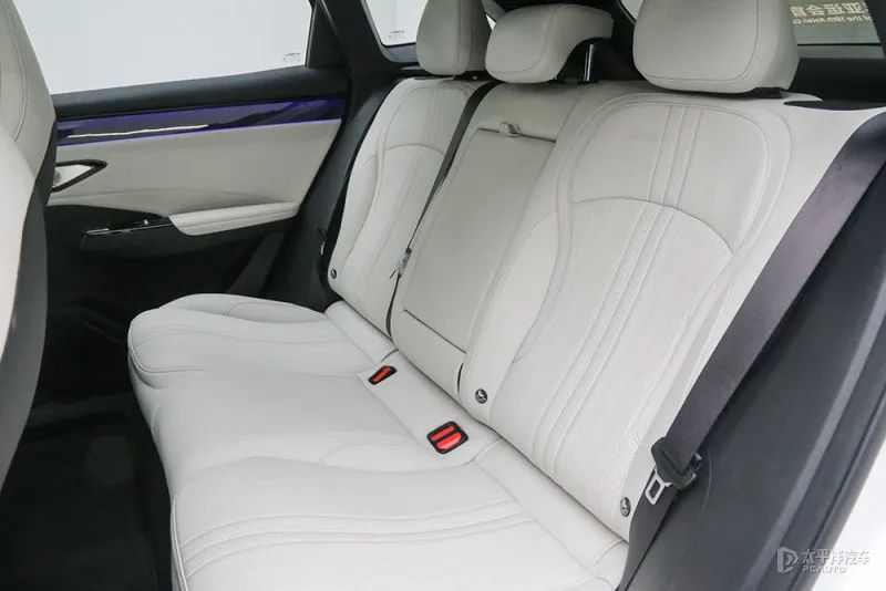 吉利银河l7全新suv沉浸式体验,吉利银河l7丐版增程版深度测评