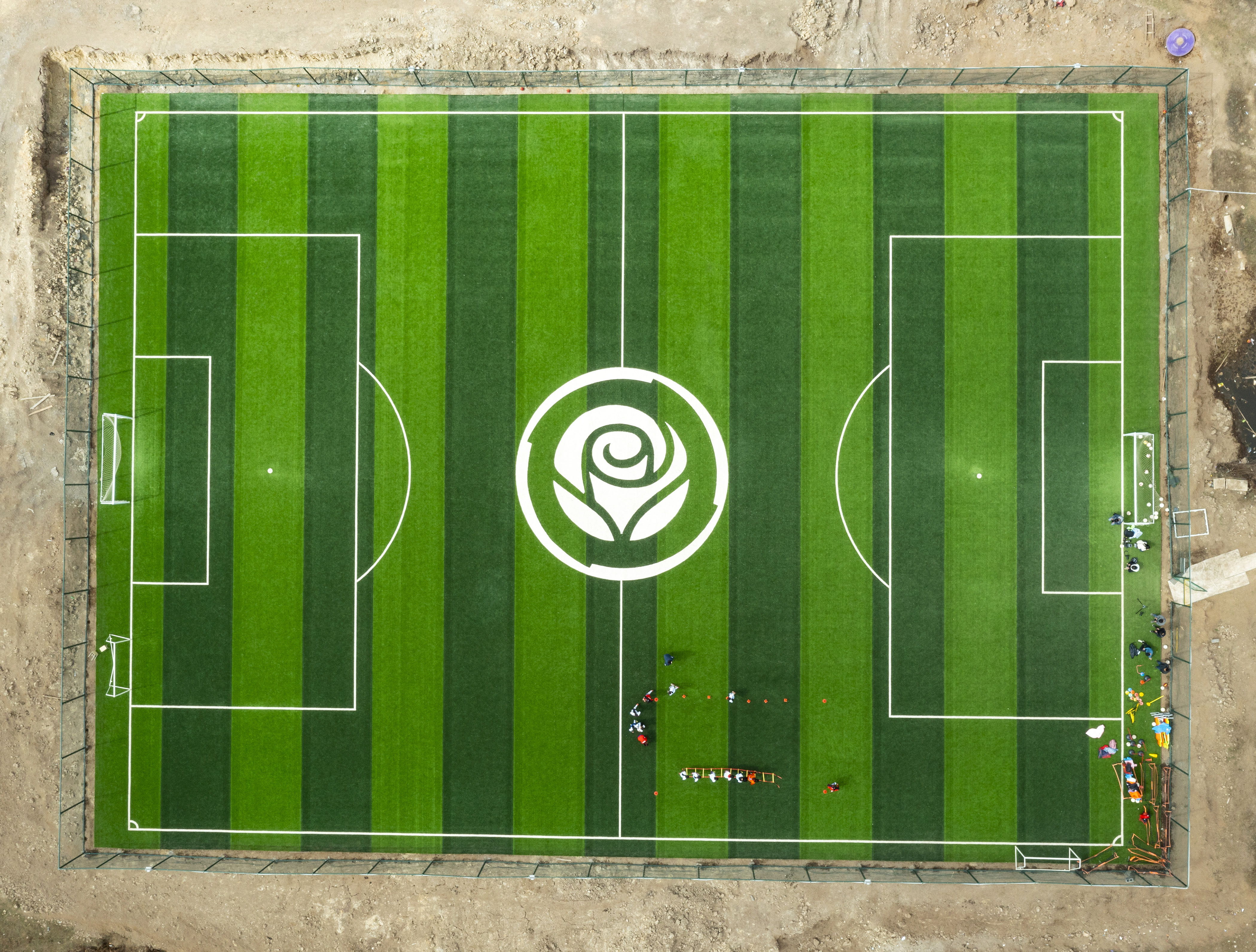 (新华全媒+)“玫瑰梦想球场”为大凉山女孩插上追梦翅膀,2