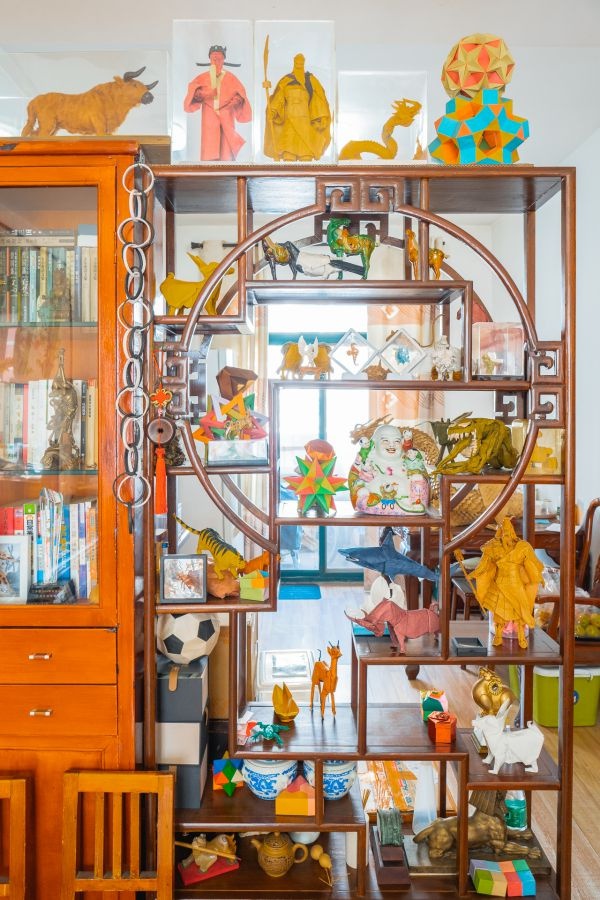 七旬老人手工折纸,70岁老人手指舞视频