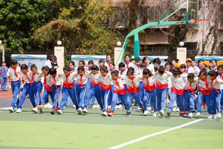 奔跑吧少年中小学生运动会开幕式,奔跑吧少年阳光足球赛