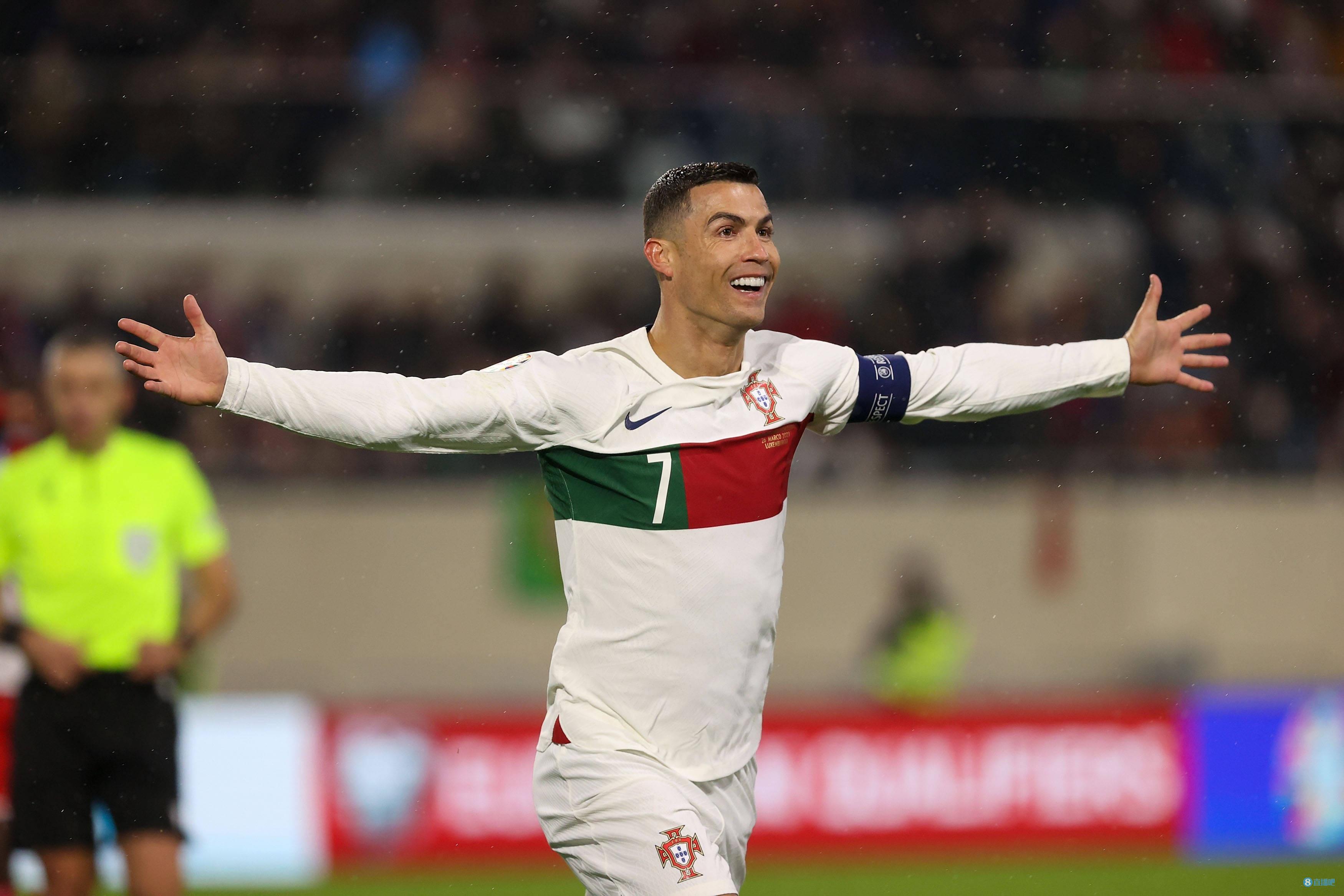 c罗和詹姆斯为什么这么多黑粉,詹姆斯粉丝多还是c罗粉丝多