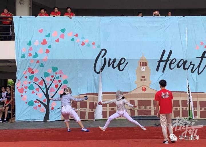 周受资怎么变成抖音执行官,周受资中文怎么那么好