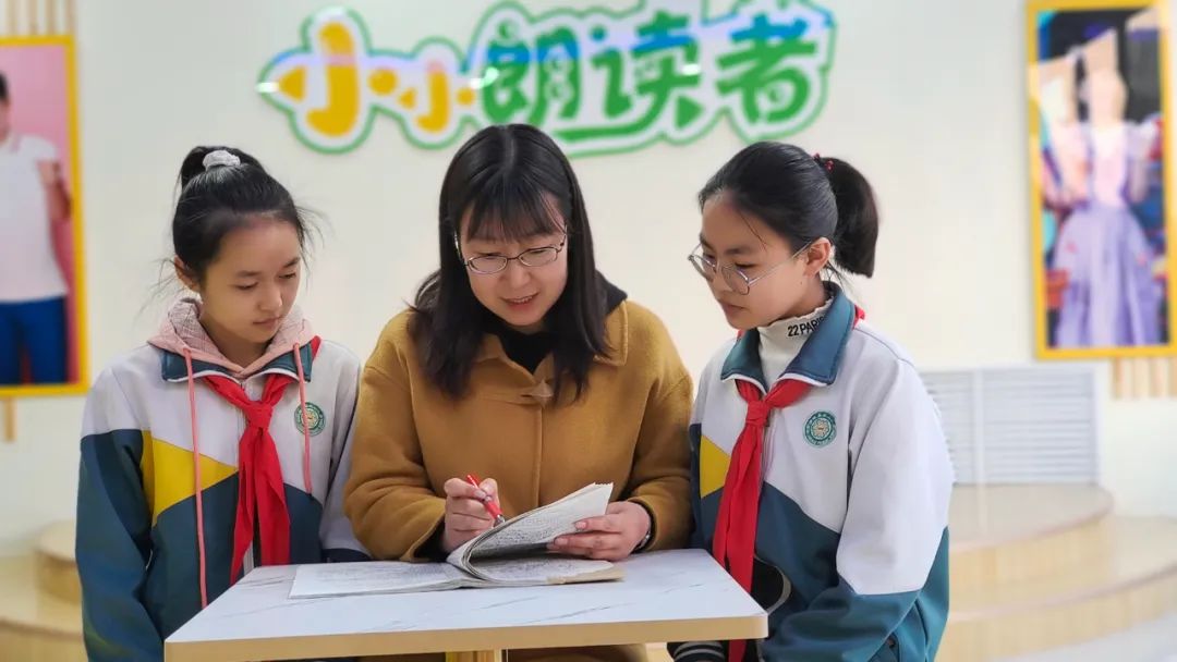 教育路上，爱与责任同行：记临洮县椒山小学王娟老师