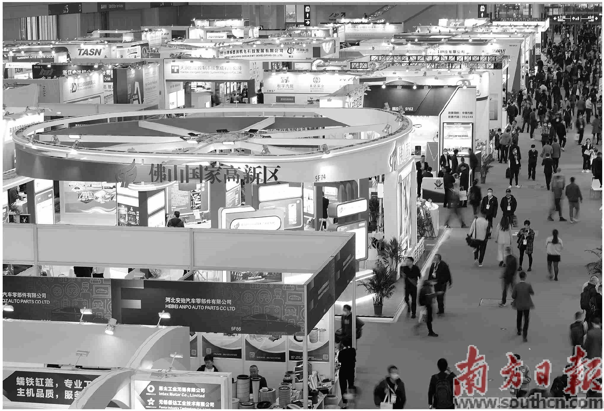 拎包参展组团出击