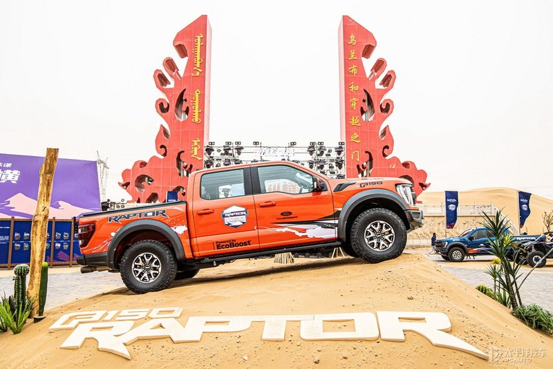 乌兰布和沙漠猛禽翻车后续,福特f-150猛禽图解