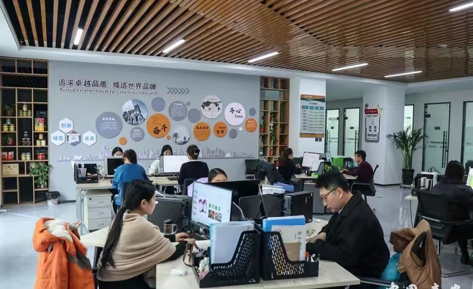 三十年在长三角成就了西北苹果的传奇——蔡二成和他的雪原牌苹果