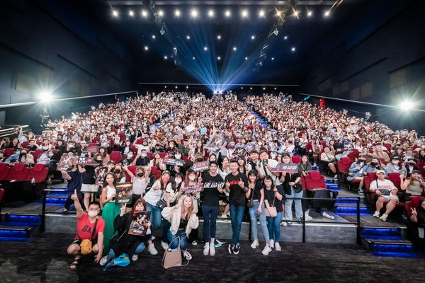 ella陈嘉桦和瘦子吻戏花絮,ella幕后花絮