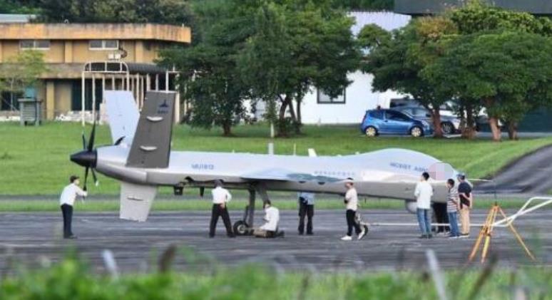 又当冤大头？对台军售交货延宕，款项照付，让百姓用命守台湾？