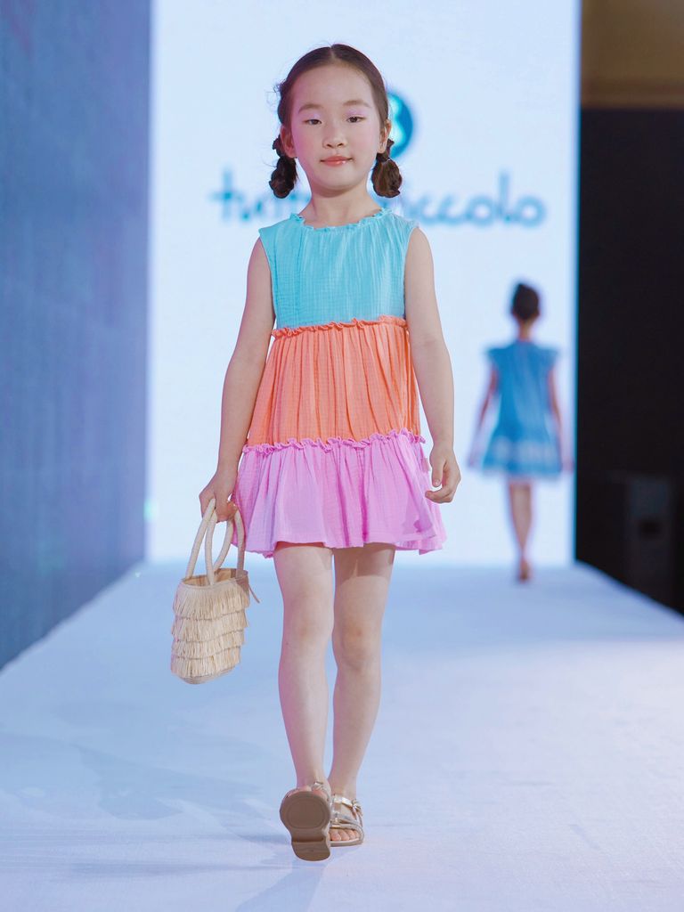 儿童时装周开幕多个国际品牌亮相,儿童春季时装周