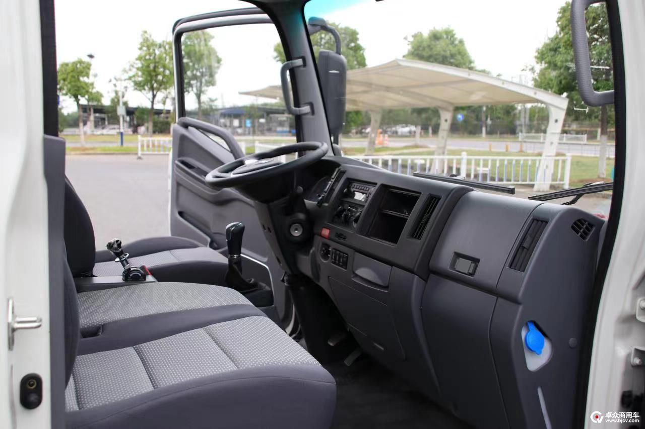 江淮帅铃s3和顺达小卡对比,江淮s3帅铃3.4米排半高栏