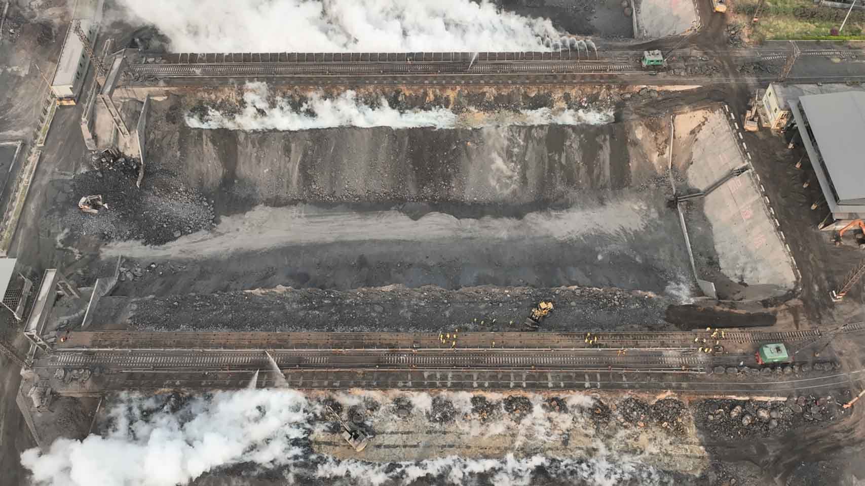 钢渣倾倒金沙江边,大量炽热钢渣水因何倾倒金沙江边