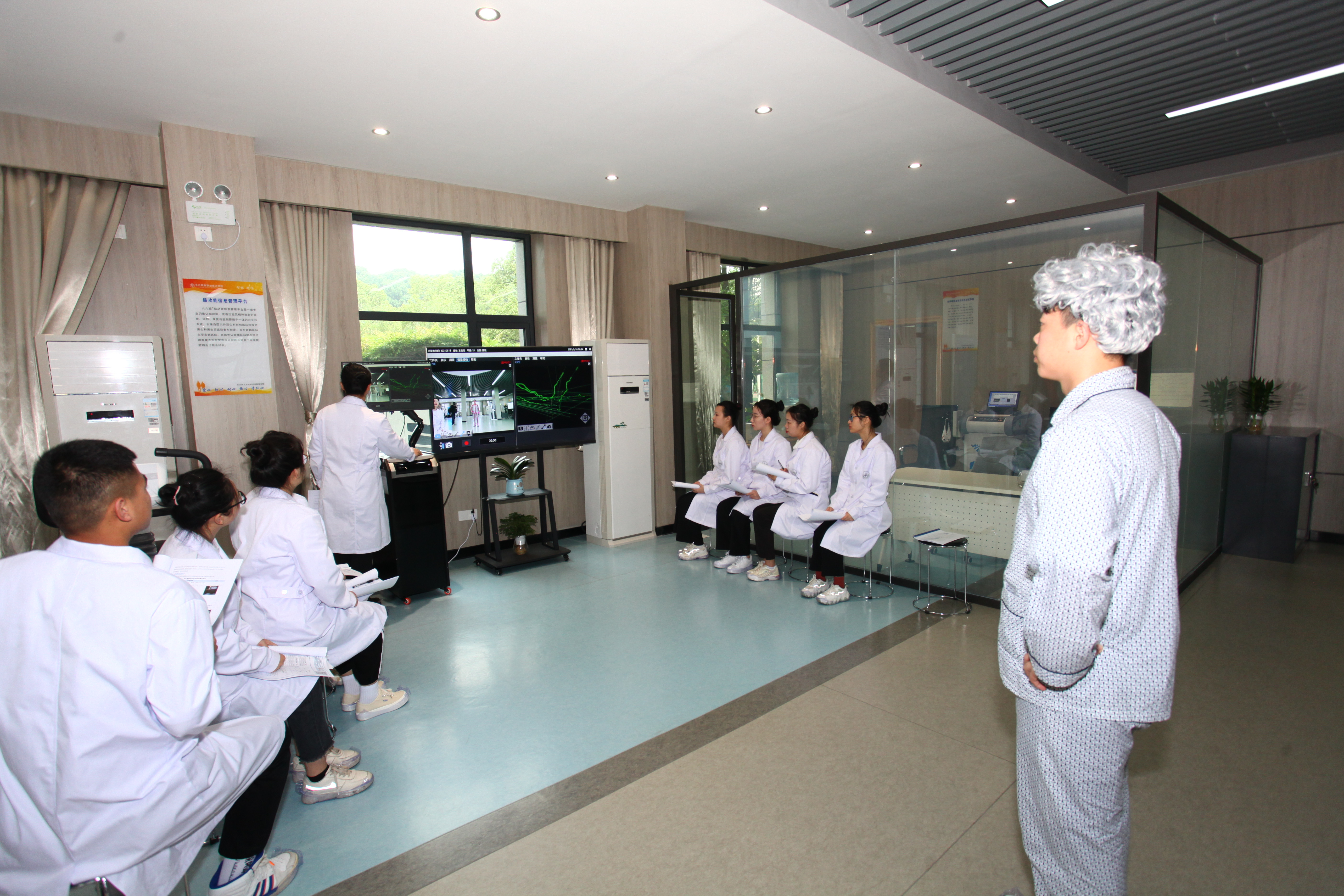 美好“职”通车|顾好人生的“头”和“尾”，长沙民政职院聚焦“一老一小”