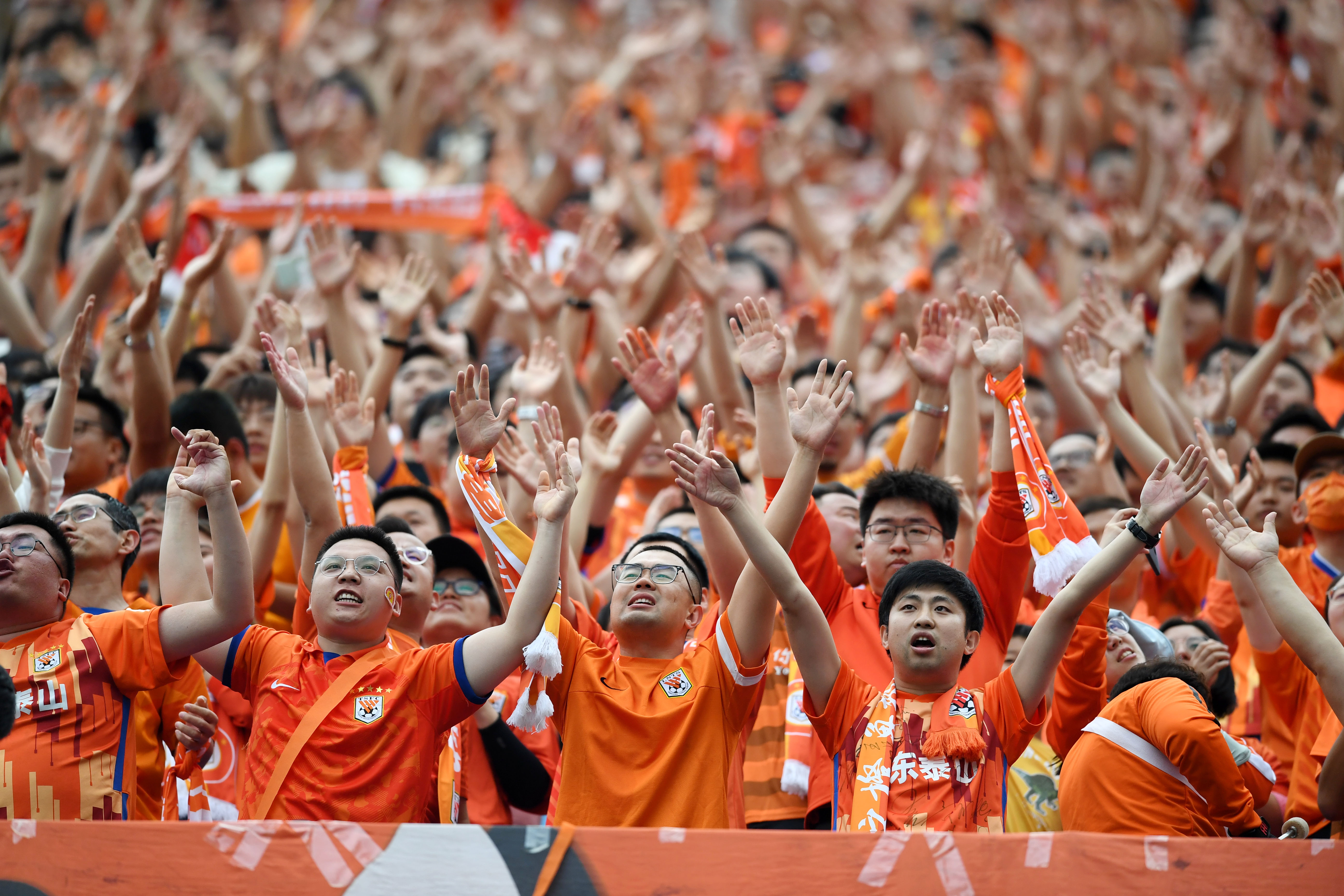 中超山东泰山战胜青岛海牛,泰山青岛海牛