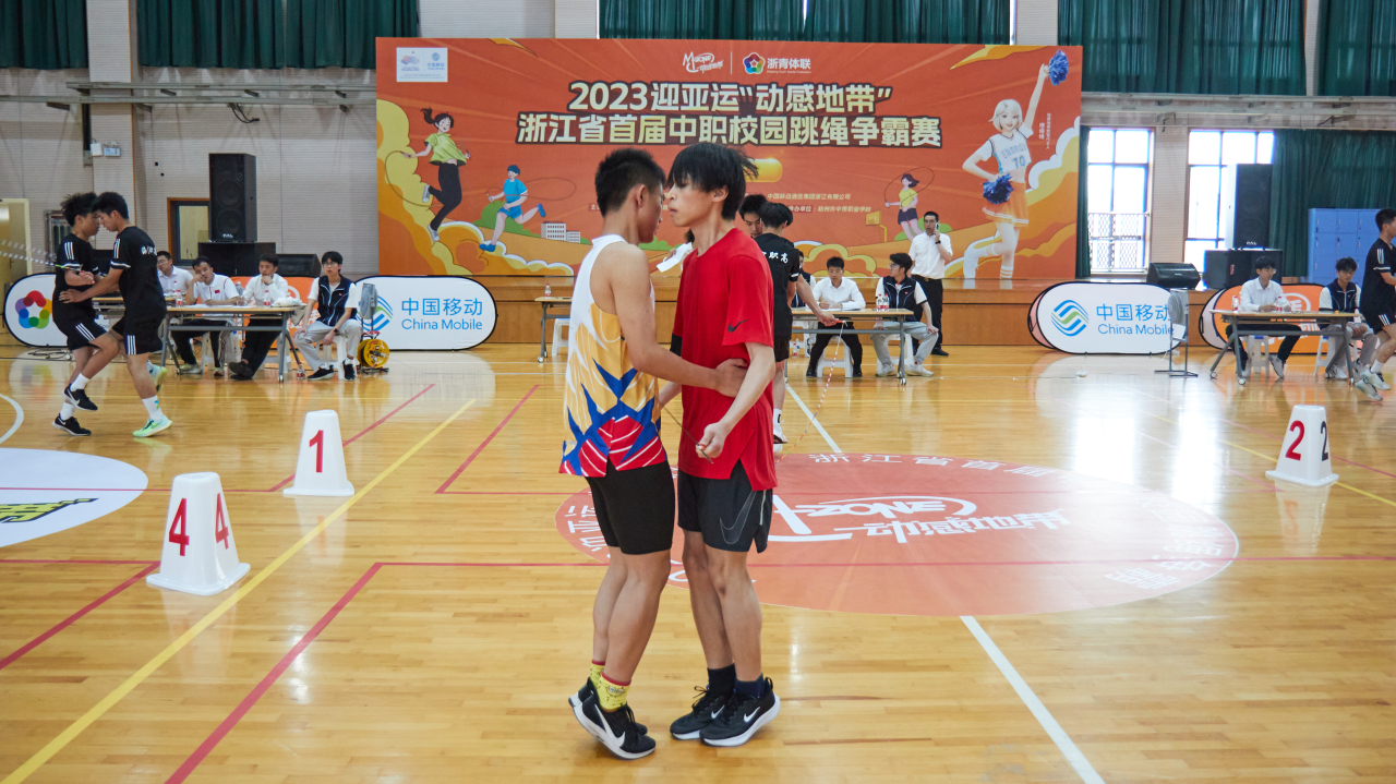 百人学生跳绳比赛,湖州市2023中职跳绳比赛在哪里
