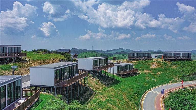 湖南省湘西州龙山县里耶镇八面山,湖南省湘西自治州龙山县的八面山