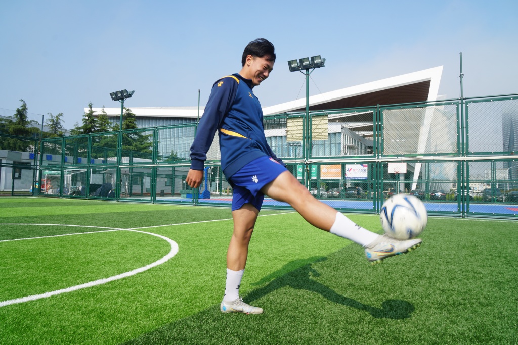 倒影|绿茵场上，三战高考