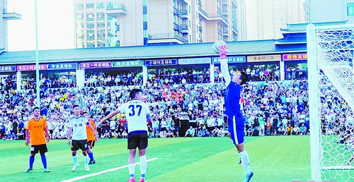 足球村超现场,足球村超火遍全网