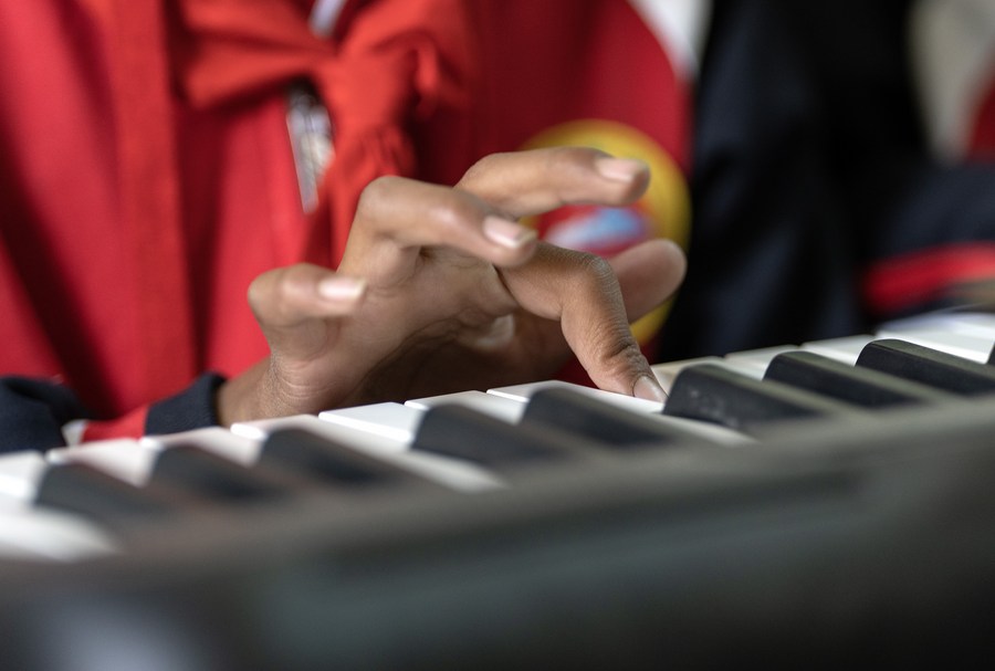 国道之行从雪山奔向大海|珠峰脚下的钢琴课