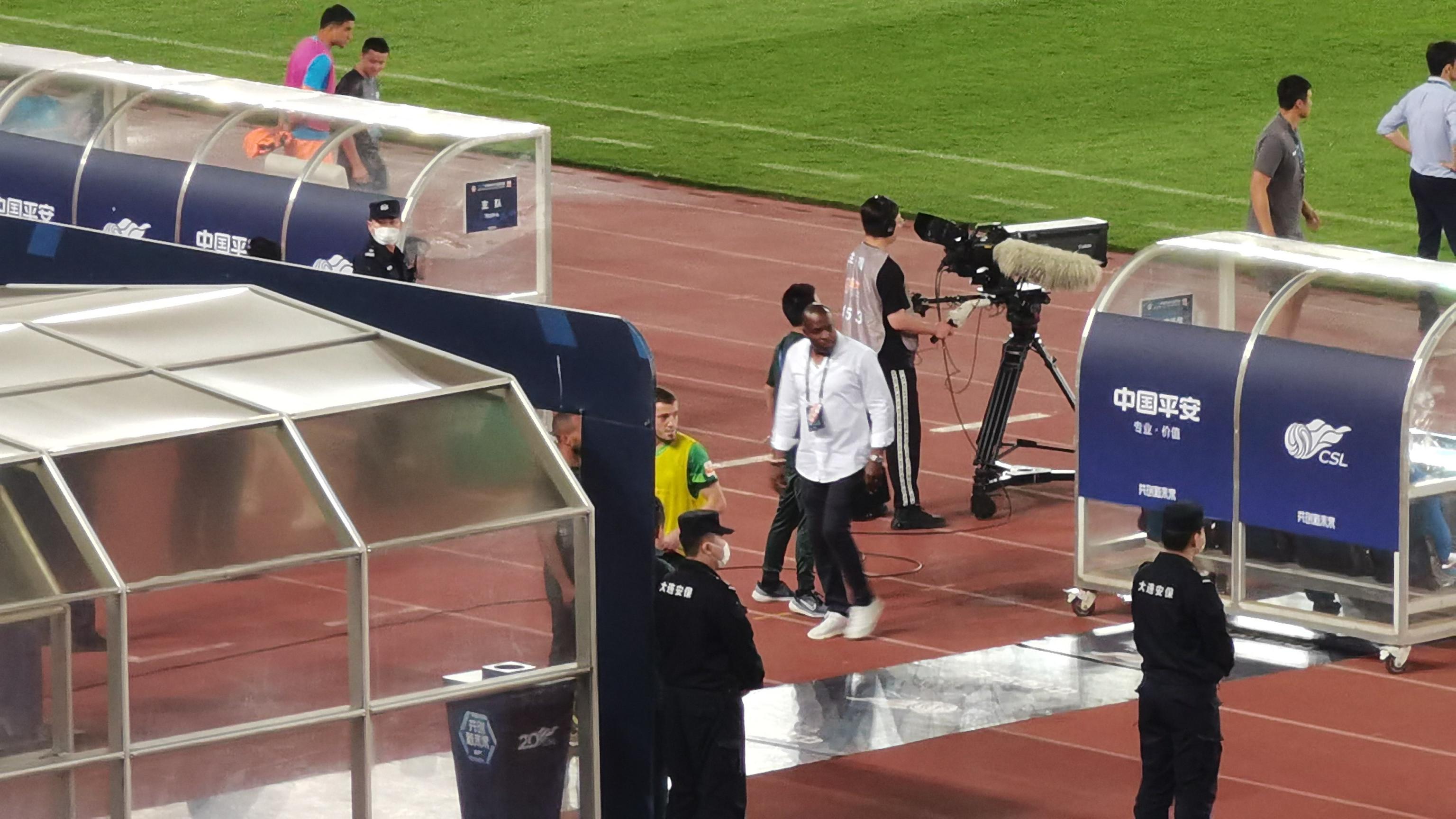 国安官宣新主帅,官方北京国安主帅斯坦利下课