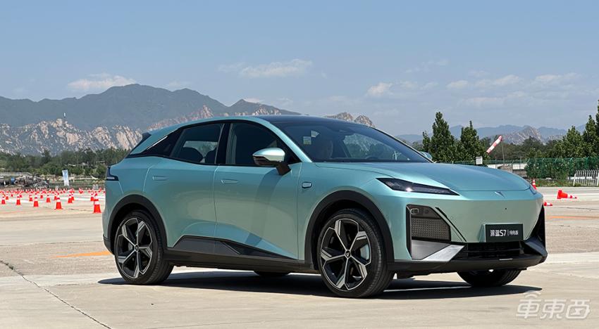 深蓝s7增程版和其他suv的底盘深度,长安深蓝s72023款200max增程版试驾