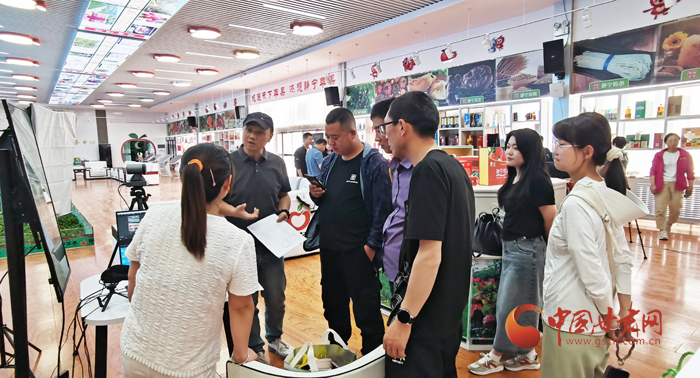 【甘快看】电商培训聚合力静宁新农人登“云”绘“丰”景