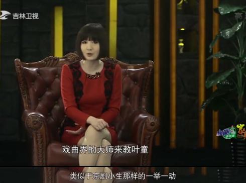 24岁夺得影后生孩子却被老公抛弃,24岁斩获影后但生活却不尽如人意