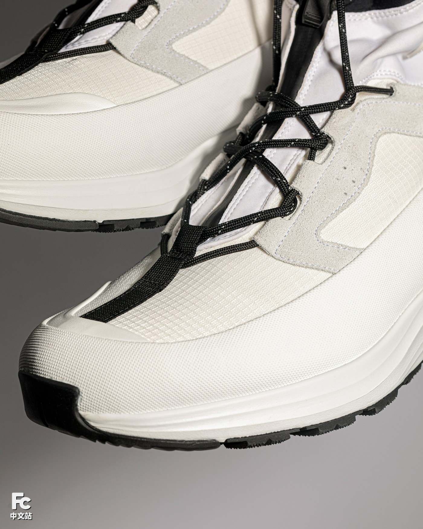 悄悄上架!没想到「加拿大鹅」做鞋也能这么帅!