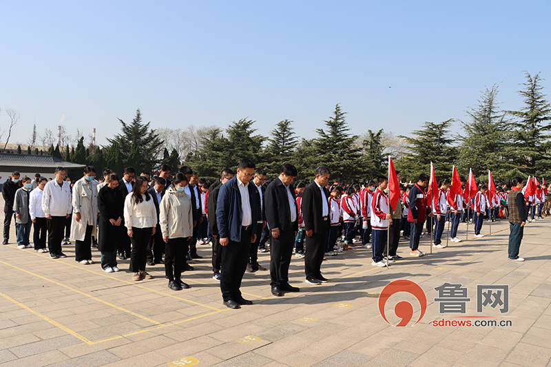 青岛市清明祭英烈活动启动仪式,青岛文明网开展网上祭英烈活动