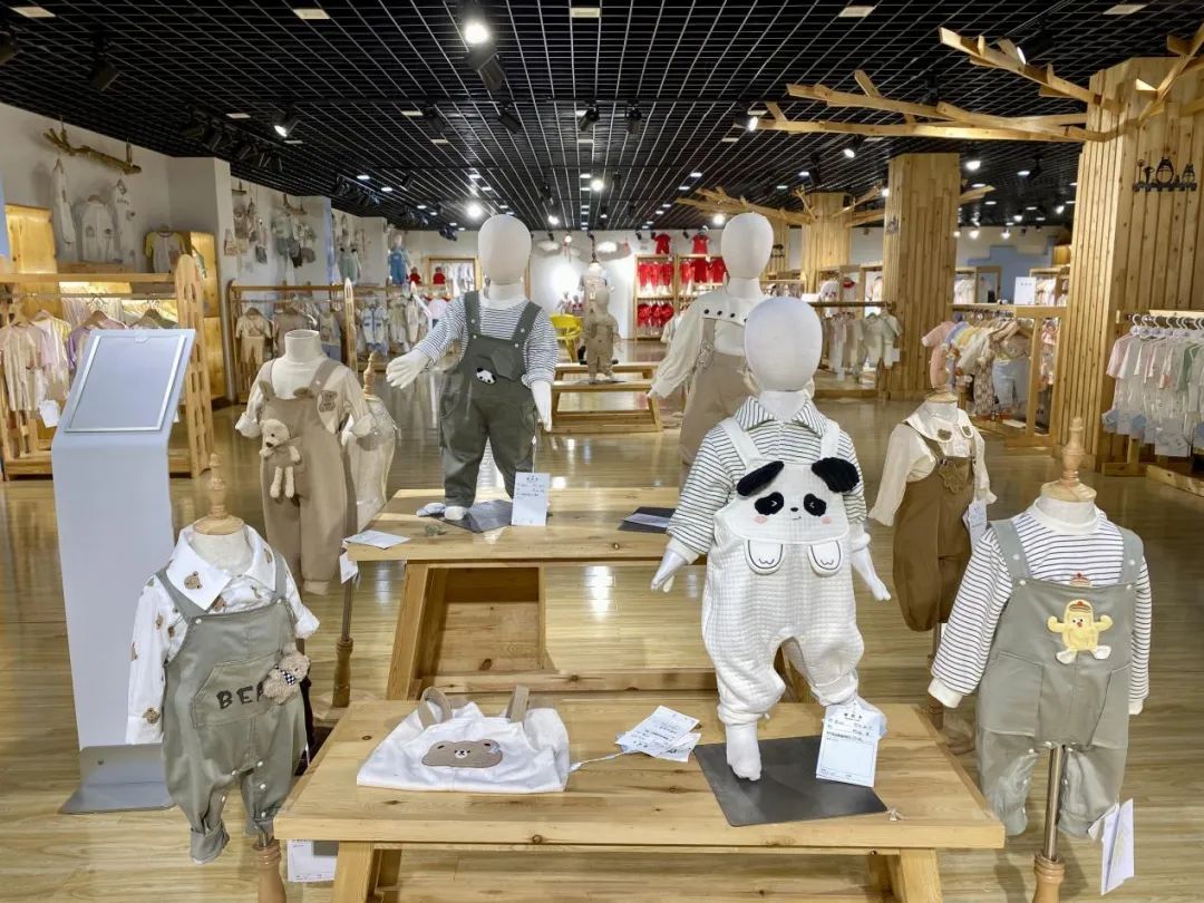 你不知道的河南宝藏，看“中国童装名镇”如何出彩出圈？｜百镇千村服装未来