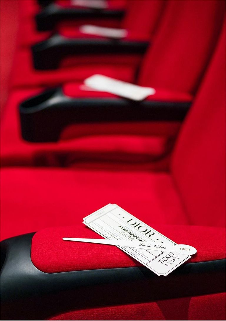 dior寻香之旅张凌赫,寻香之旅dior纪录片