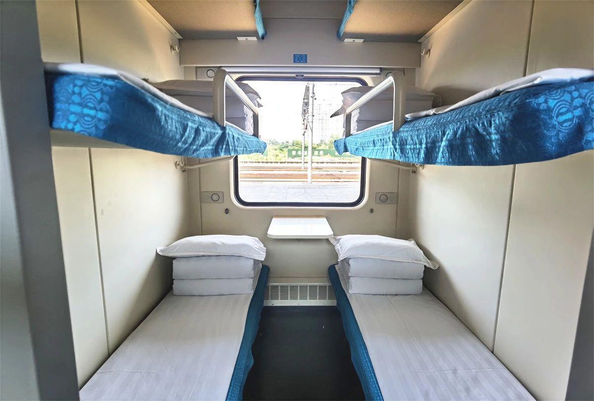 火车卧铺上的床单如何清洗,火车卧铺床单多久洗一次