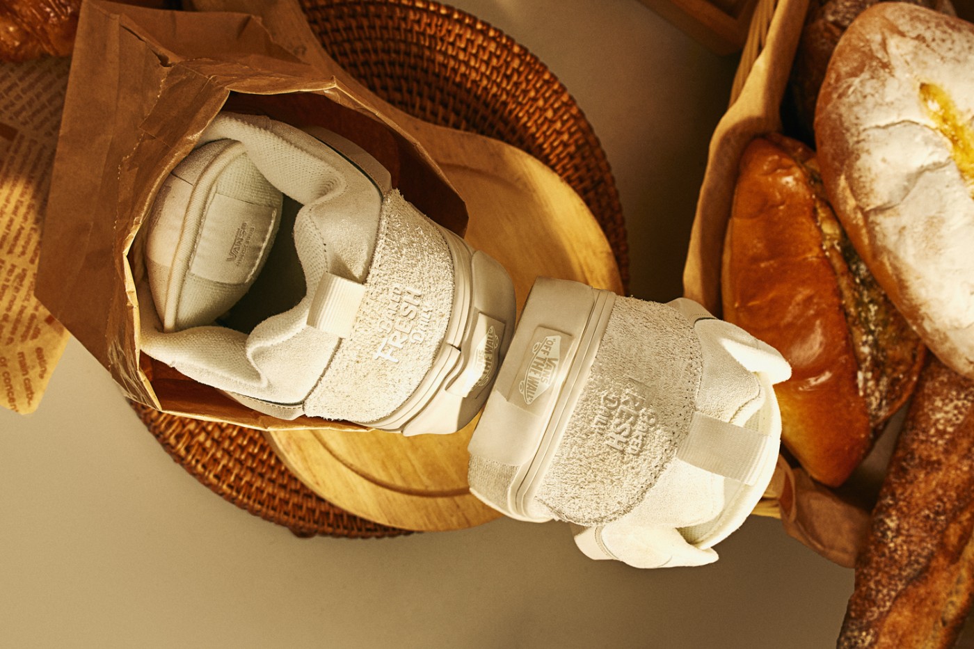 vans面包鞋patota联名,顽刻面包鞋和vans面包鞋对比