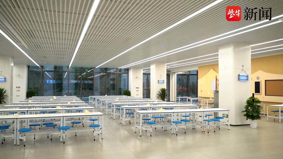 【紫牛探校】南京市金陵中学江心洲校区惊艳亮相,将迎来首批高一新生